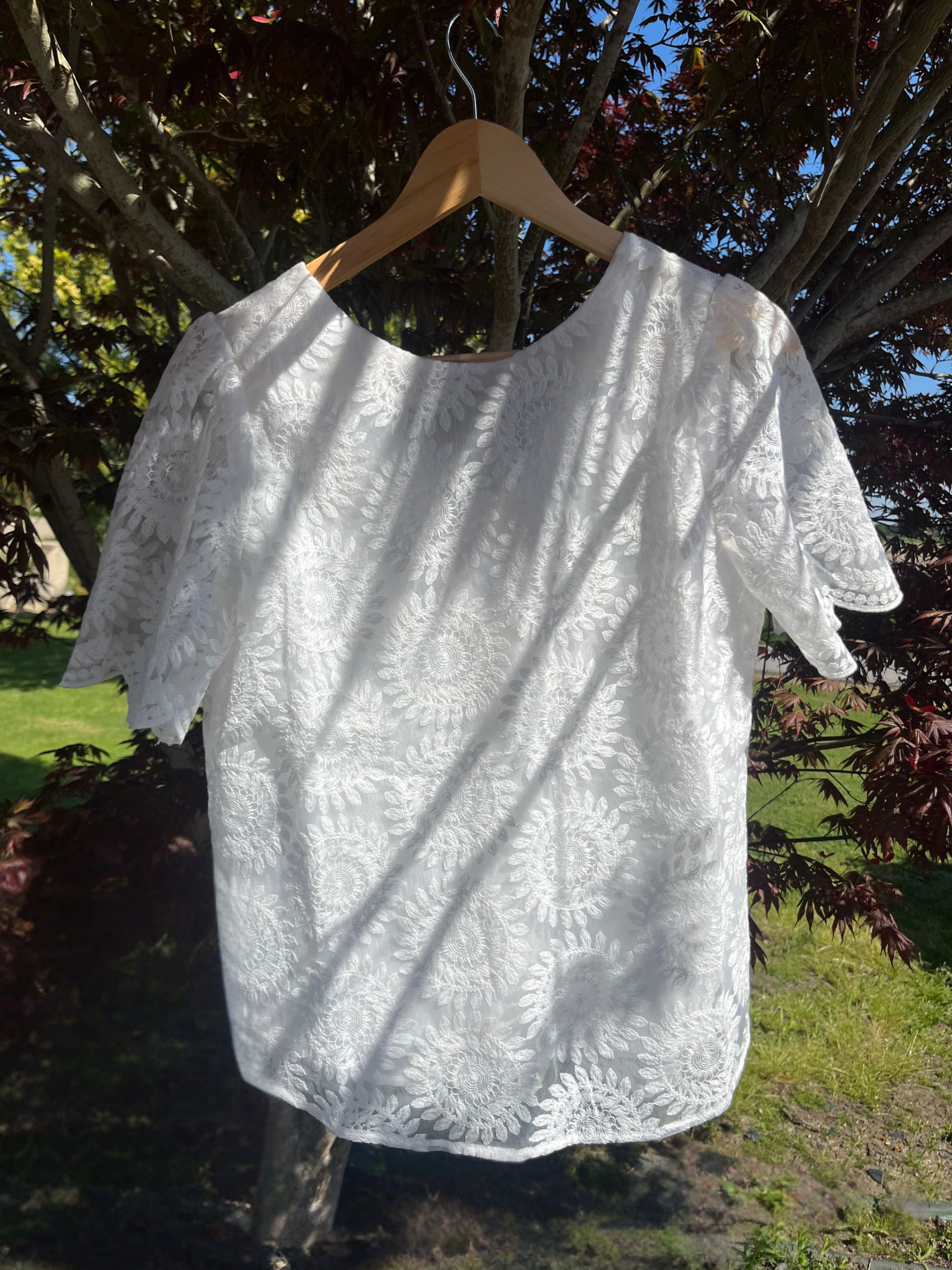 T-shirt blanc rosace dentelle