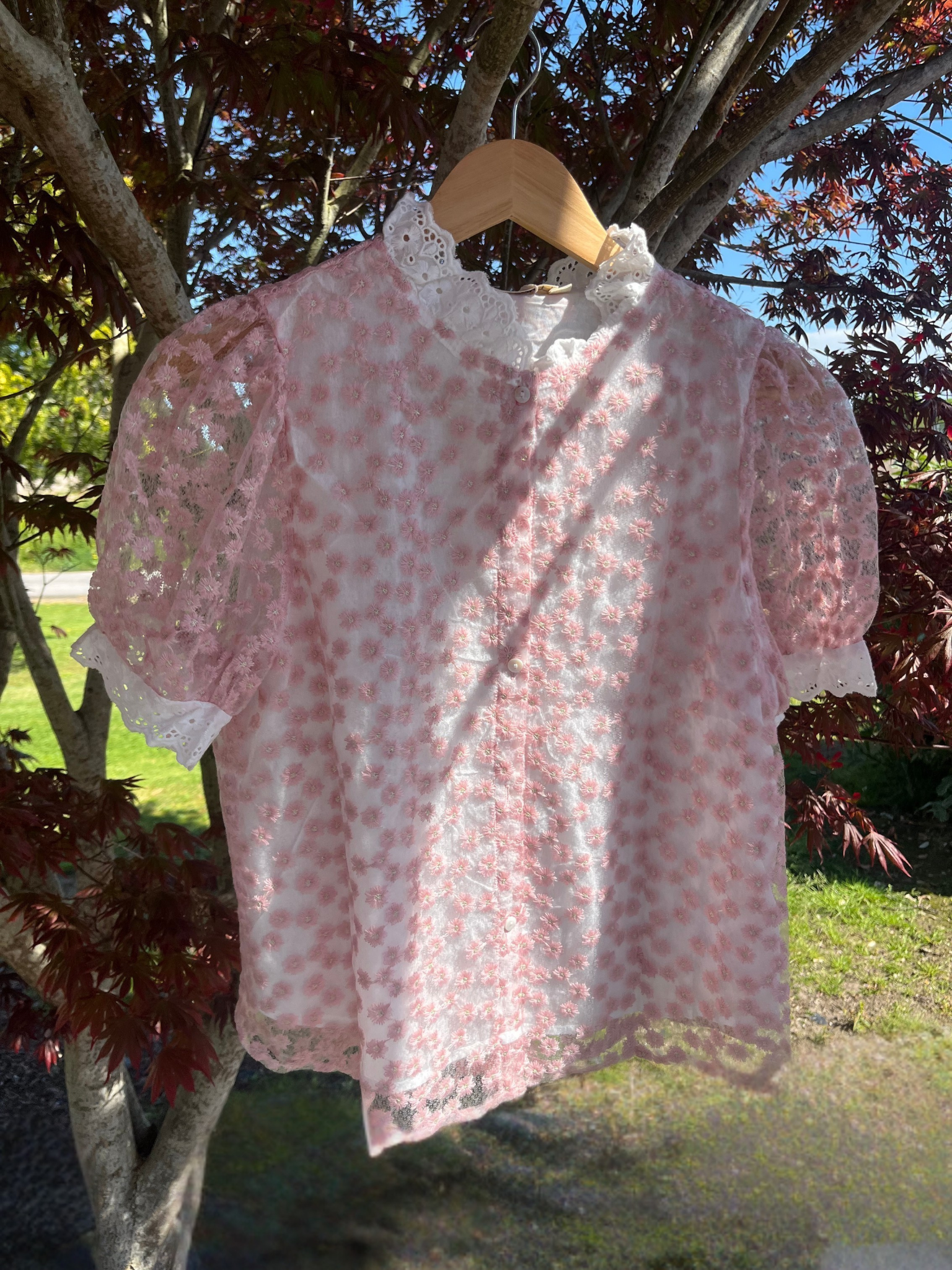 T-shirt col dentelle rose douceur