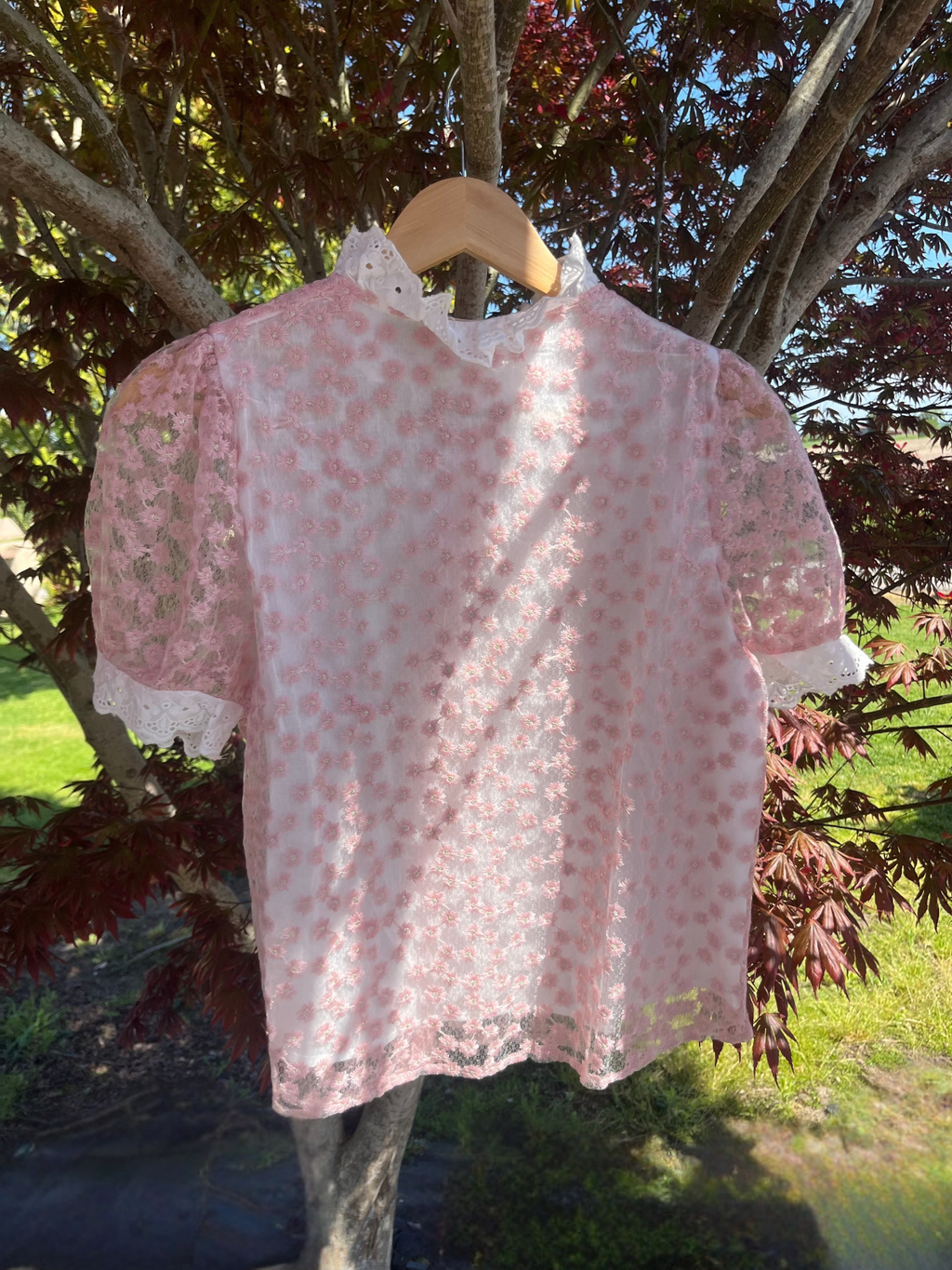T-shirt col dentelle rose douceur