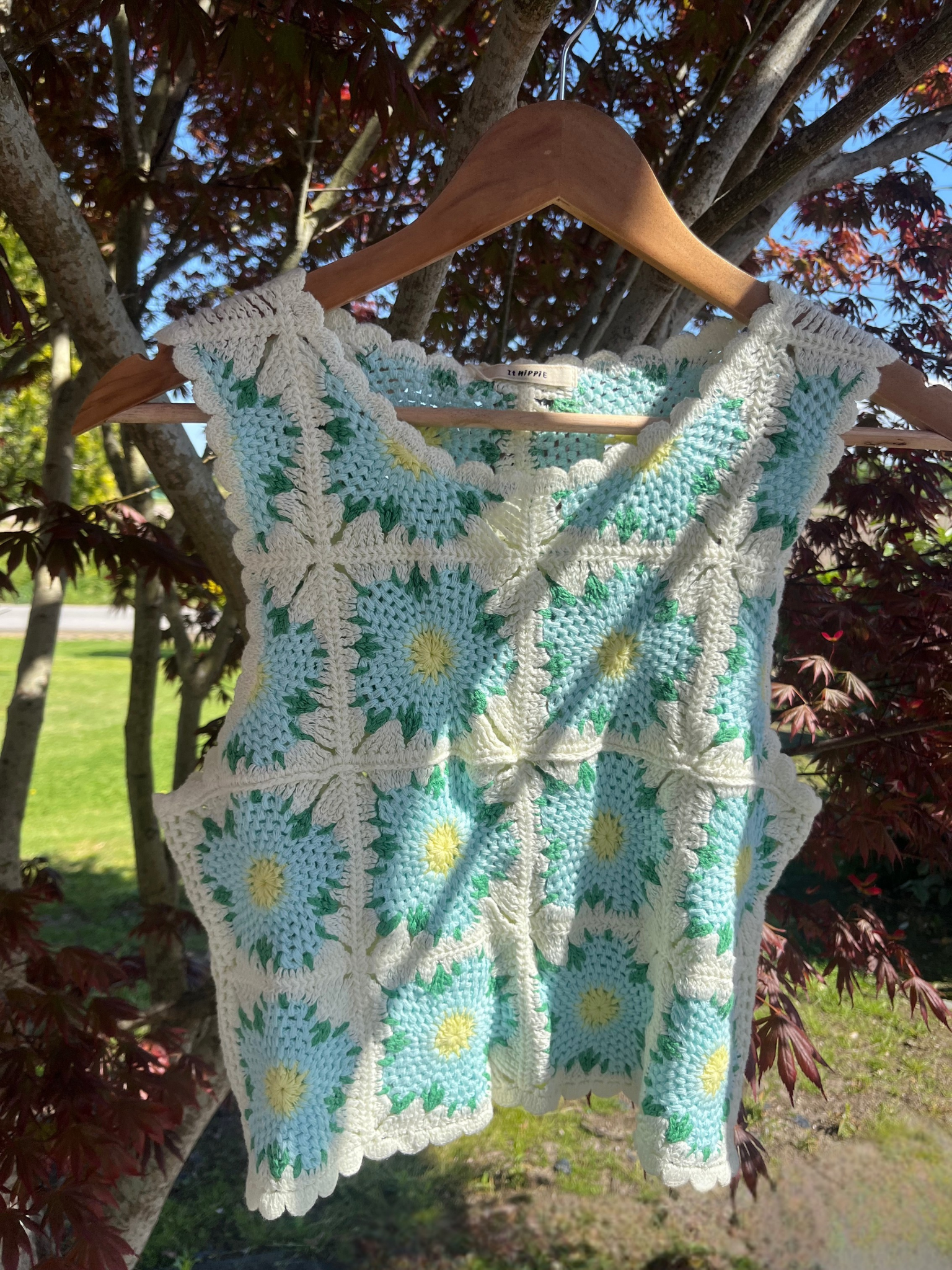 Top crochet bleu bohème